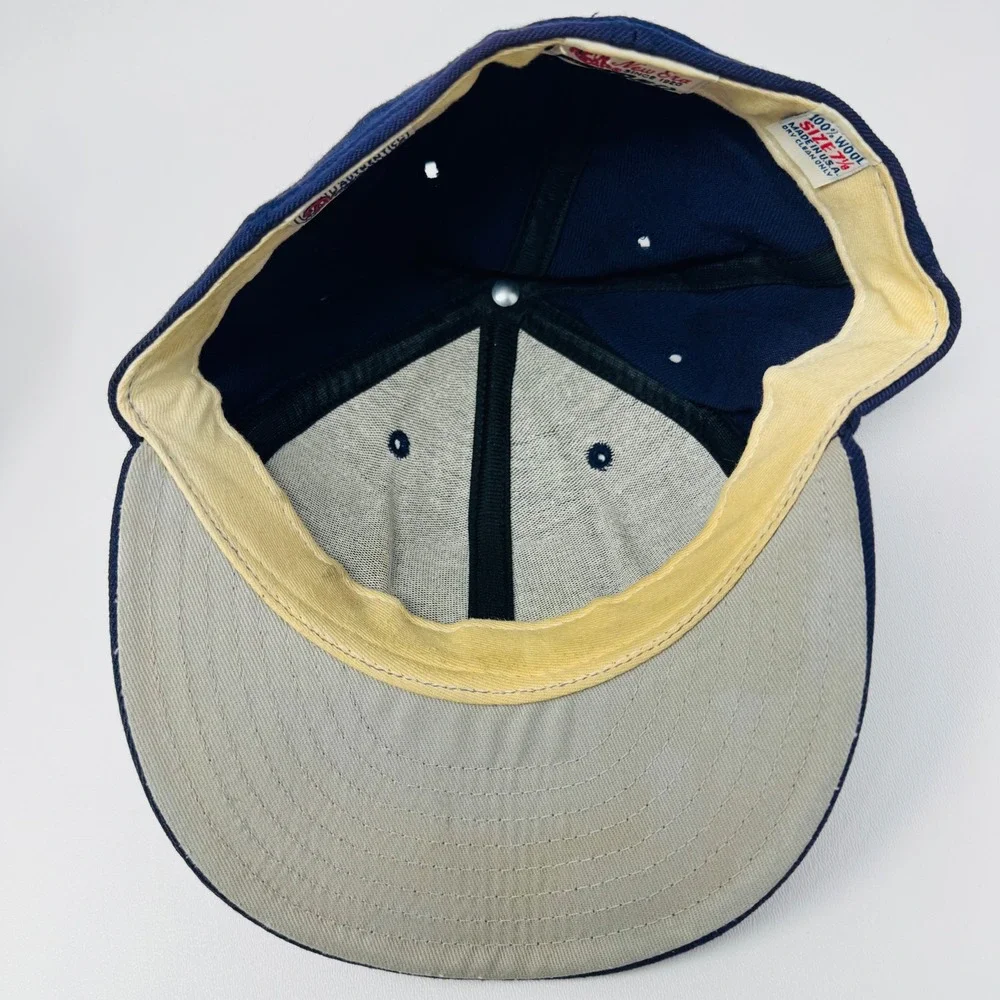 VTG Milwaukee Brewers Hat 7 3/8 NewEra 5950 Baseball Blue‎ MLB Diamond US Made